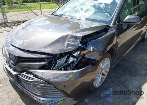 2018 Toyota Camry Xle из США, поврежденный, VIN 4T1B11HK5JU111571